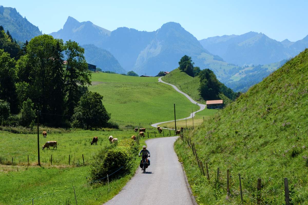 bicycle touring switzerland