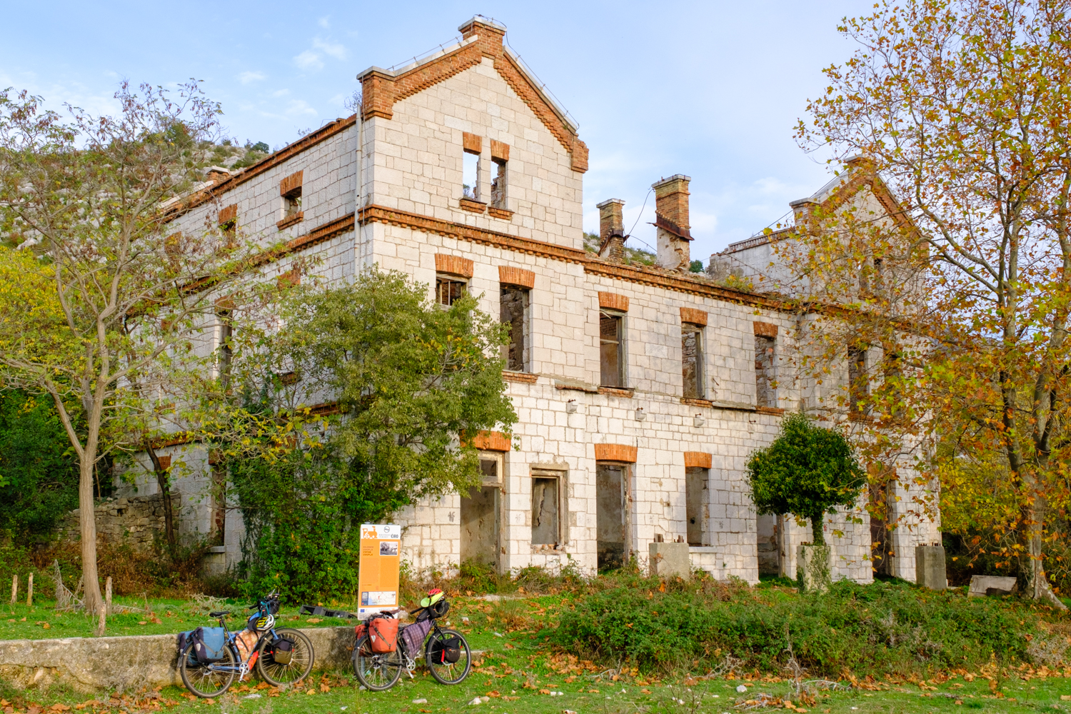 abandoned train station on the ciro trail