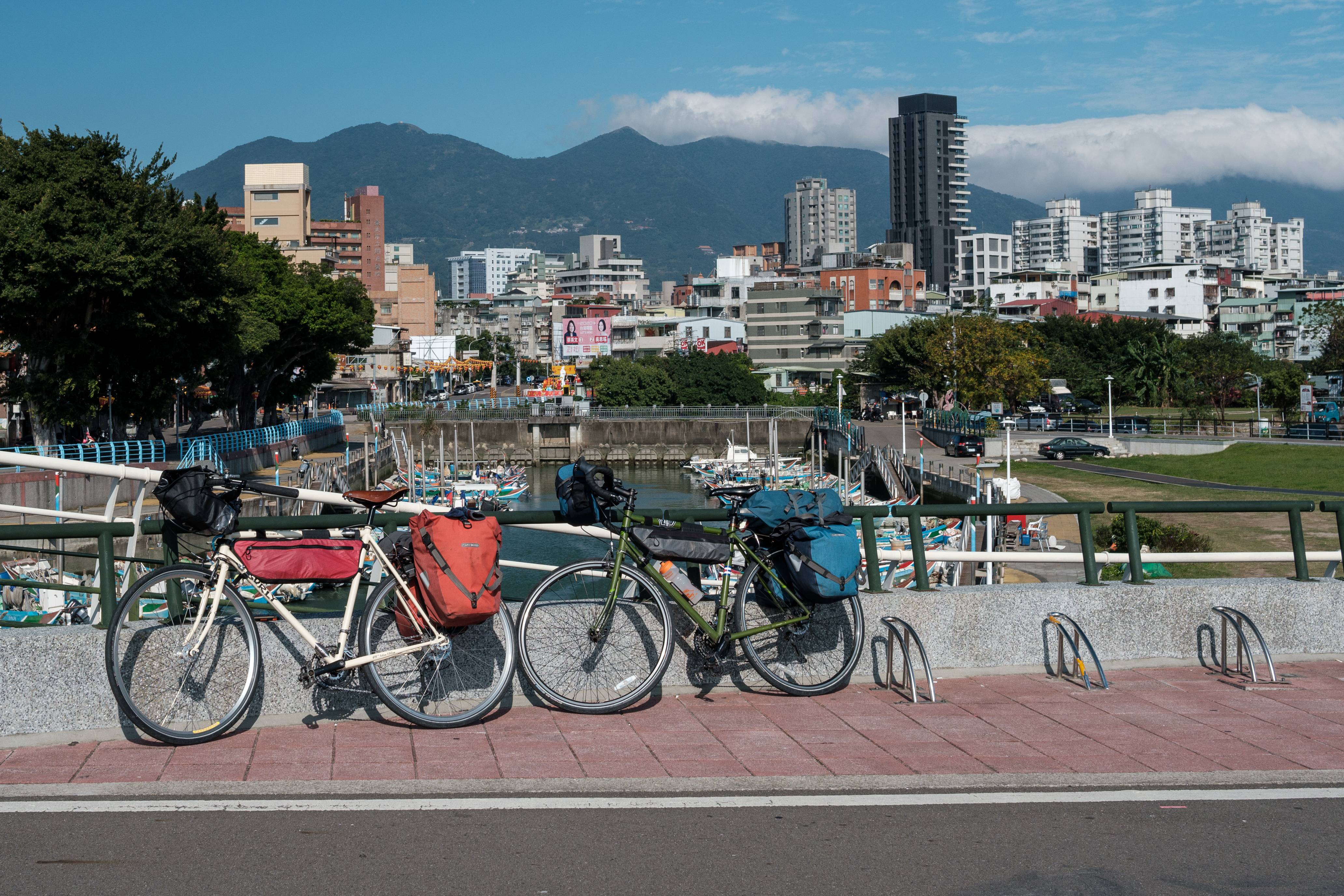 bicycle touring taiwan