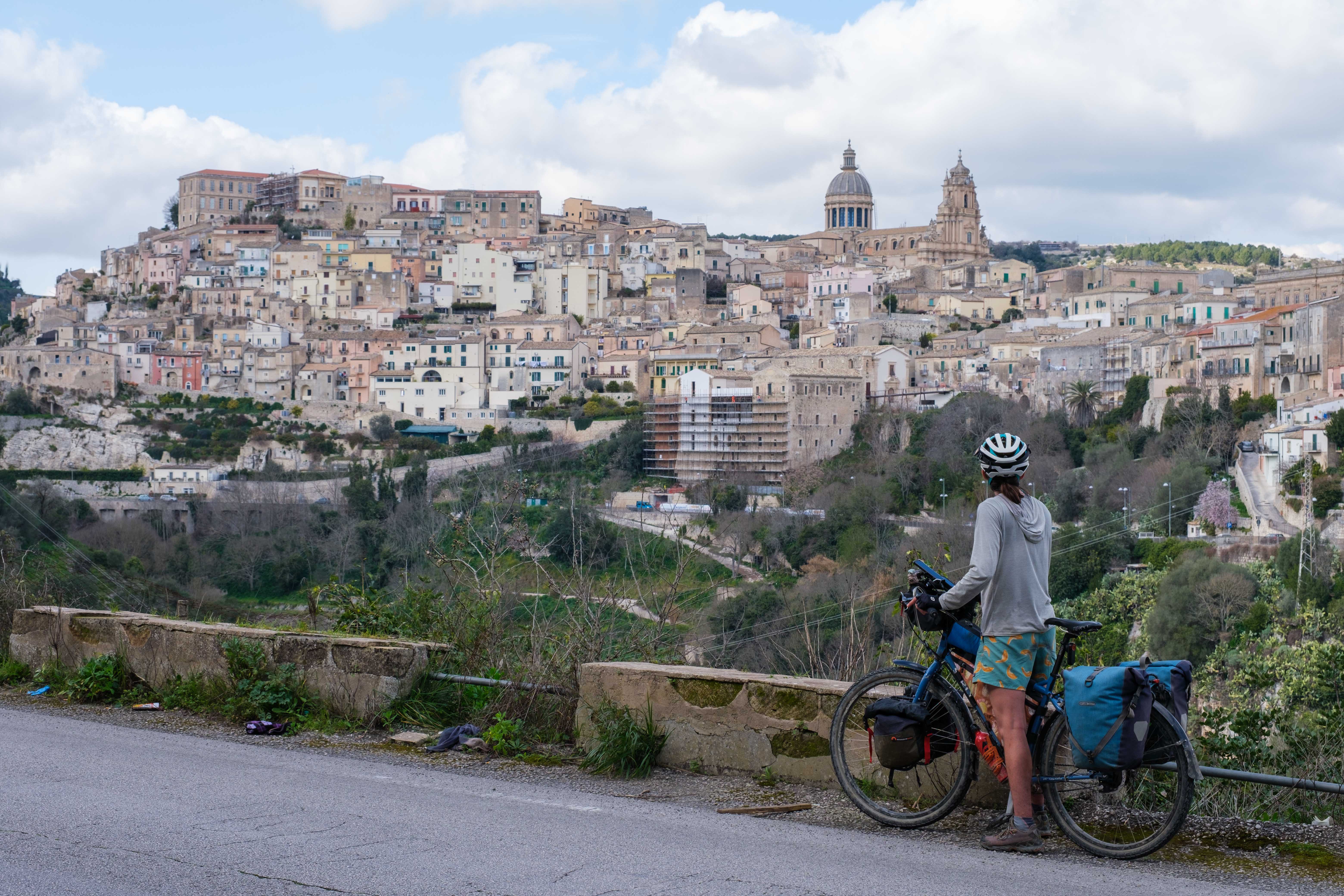bicycle touring ragusa sicily
