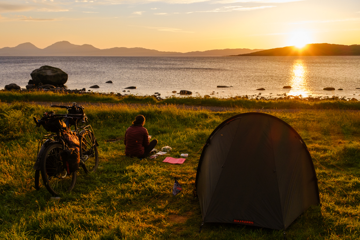 wild camping scotland