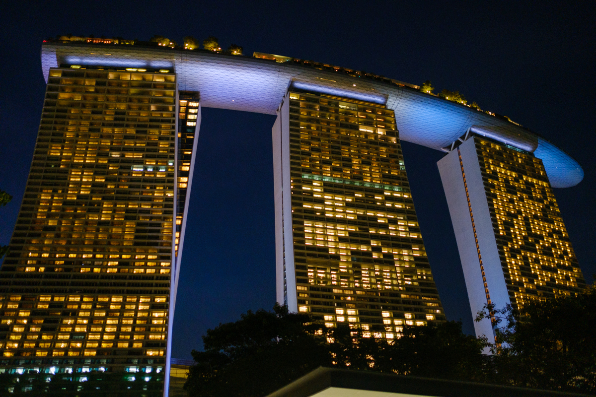 skyscraper in singapore
