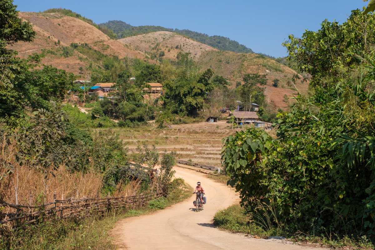 bicycle touring northern thailand