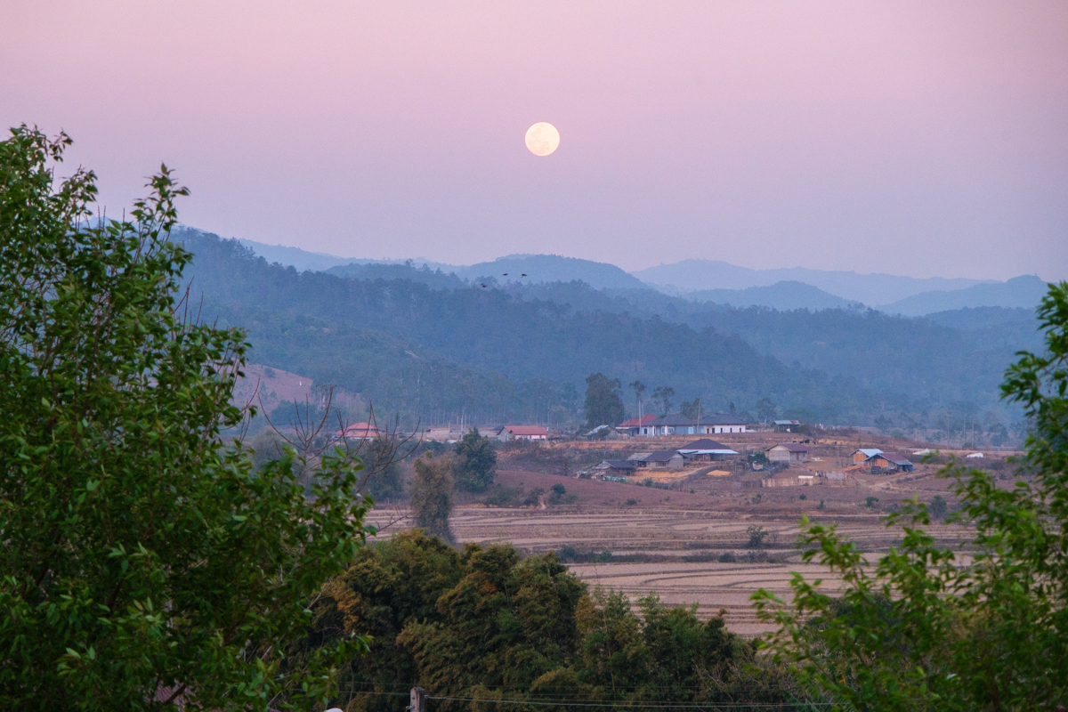 sunset in laos